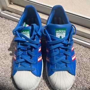 Boys Adidas Shoes Size 4